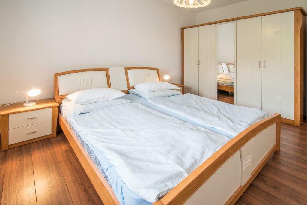 Beljan Apartments Krk Town Luaran gambar