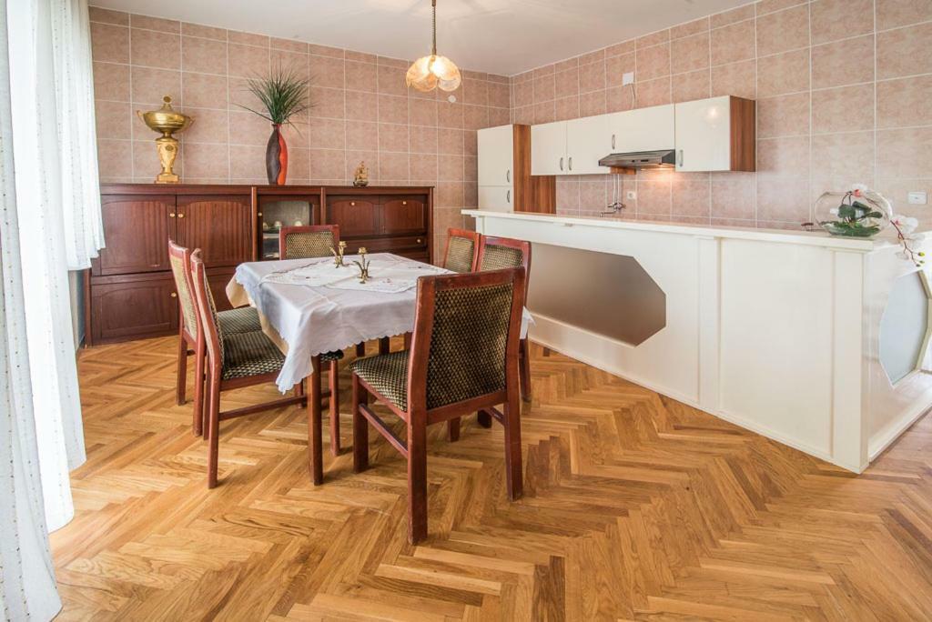 Beljan Apartments Krk Town Luaran gambar